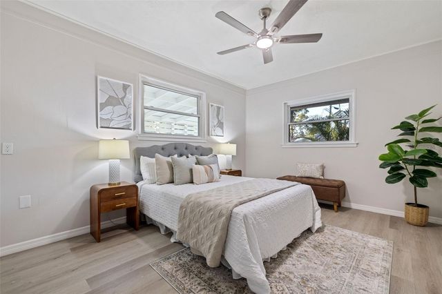 5533 ATLANTIC AVENUE N, St Petersburg, FL 33703