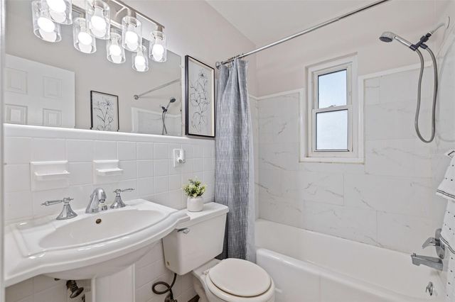 5533 ATLANTIC AVENUE N, St Petersburg, FL 33703