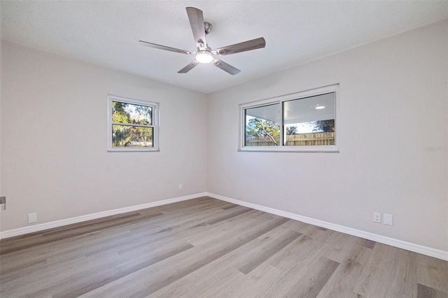 5533 ATLANTIC AVENUE N, St Petersburg, FL 33703