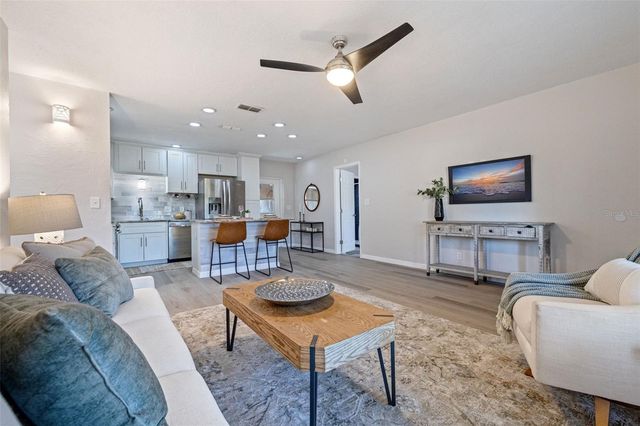 5533 ATLANTIC AVENUE N, St Petersburg, FL 33703