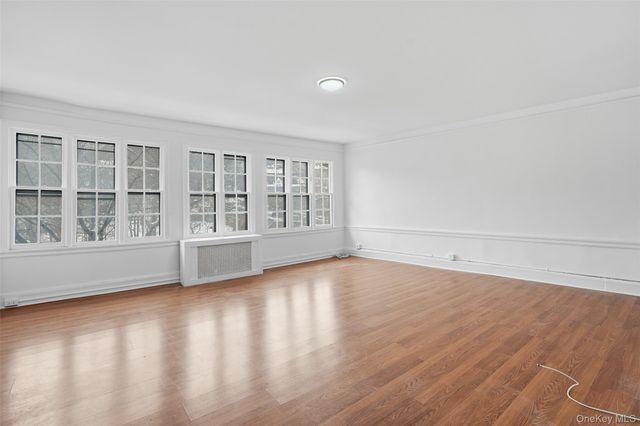 2-20 Garth Road 205, Scarsdale, NY 10583