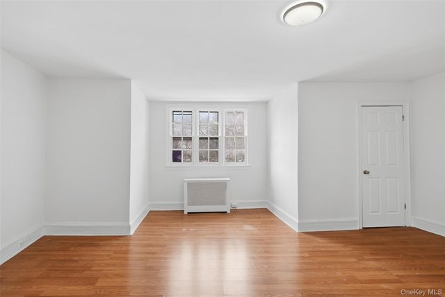 2-20 Garth Road 205, Scarsdale, NY 10583