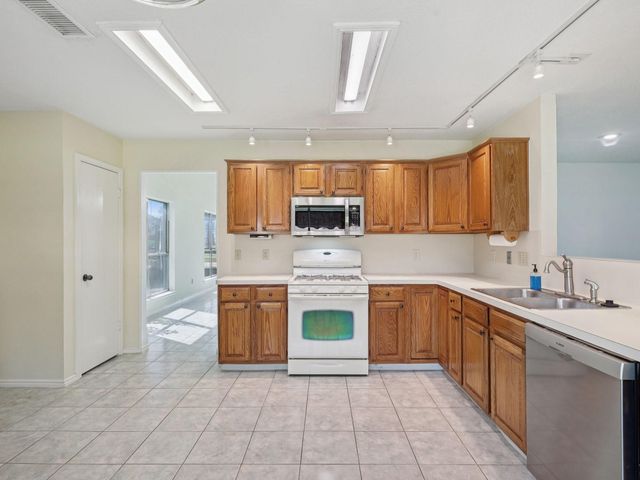 1313 Wildwood Drive, Deer Park, TX 77536