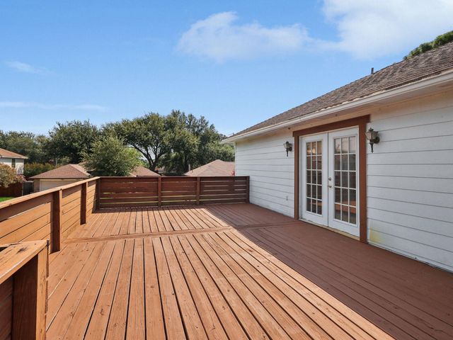 1313 Wildwood Drive, Deer Park, TX 77536