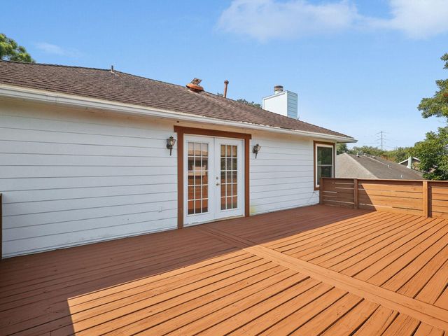 1313 Wildwood Drive, Deer Park, TX 77536