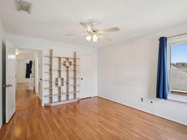 1313 Wildwood Drive, Deer Park, TX 77536