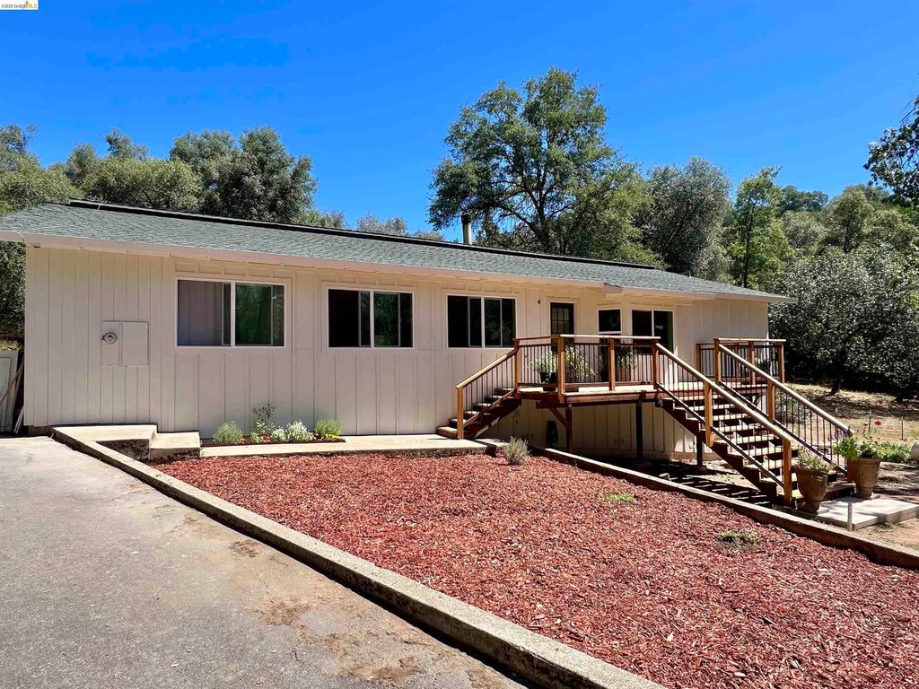 15311 Curtis Cir, Sonora, CA 95370