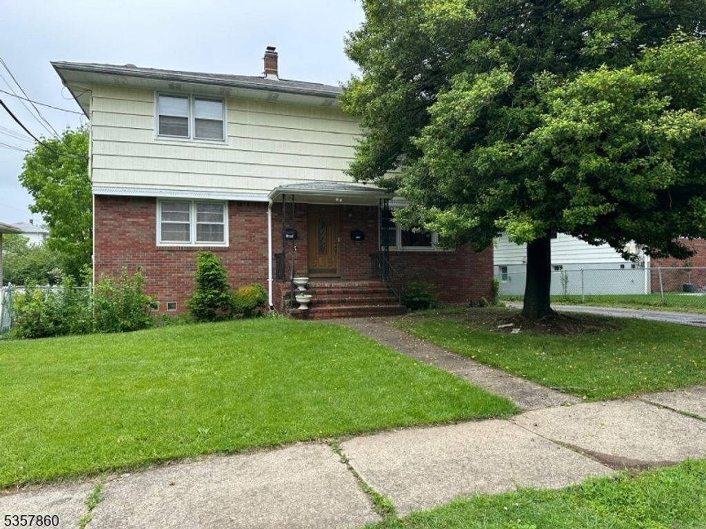 76 Scoles Ave, Clifton City, NJ 07012