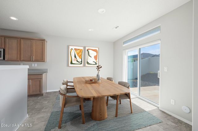 19626 E 3rd Ln, Greenacres, WA 99016