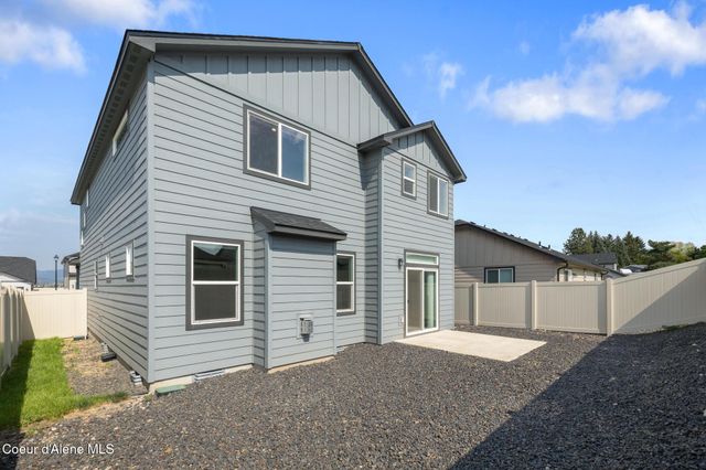 19626 E 3rd Ln, Greenacres, WA 99016