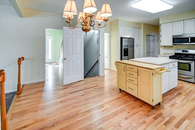 5708 Pembroke Drive, Fitchburg, WI 53711