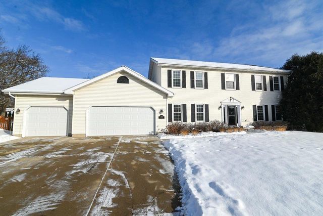5708 Pembroke Drive, Fitchburg, WI 53711