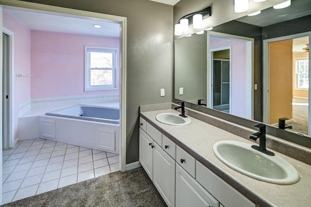 5708 Pembroke Drive, Fitchburg, WI 53711