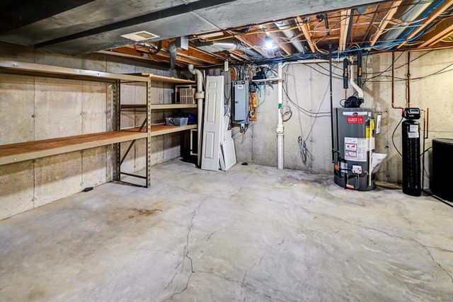 5708 Pembroke Drive, Fitchburg, WI 53711