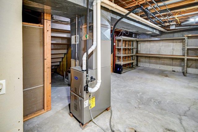 5708 Pembroke Drive, Fitchburg, WI 53711