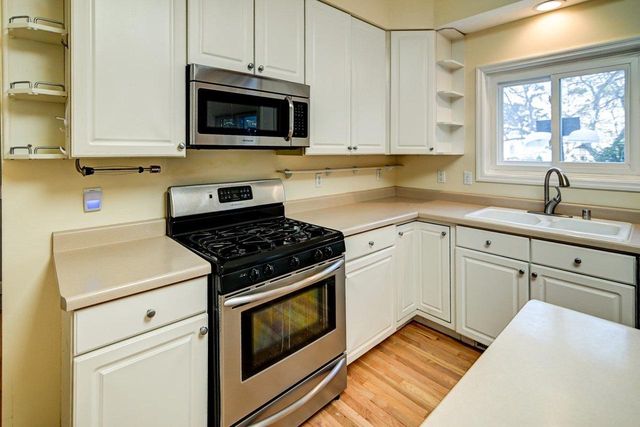 5708 Pembroke Drive, Fitchburg, WI 53711