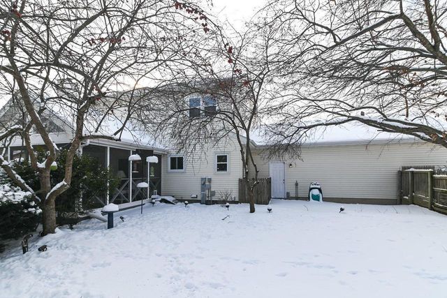 5708 Pembroke Drive, Fitchburg, WI 53711