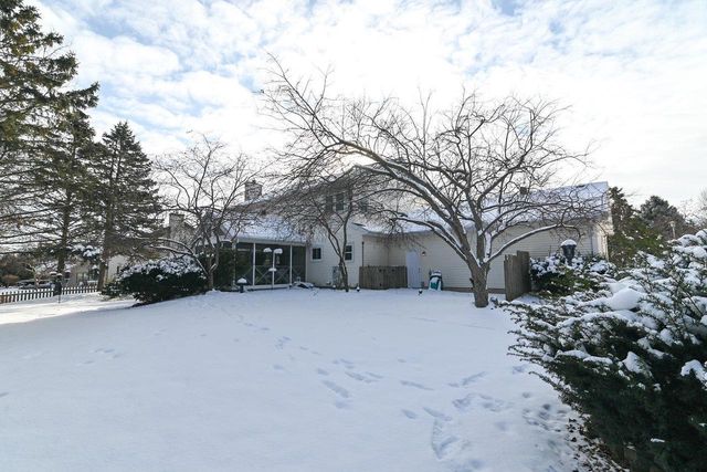 5708 Pembroke Drive, Fitchburg, WI 53711