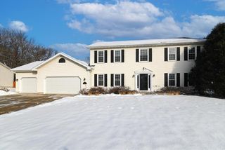 5708 Pembroke Drive, Fitchburg, WI 53711