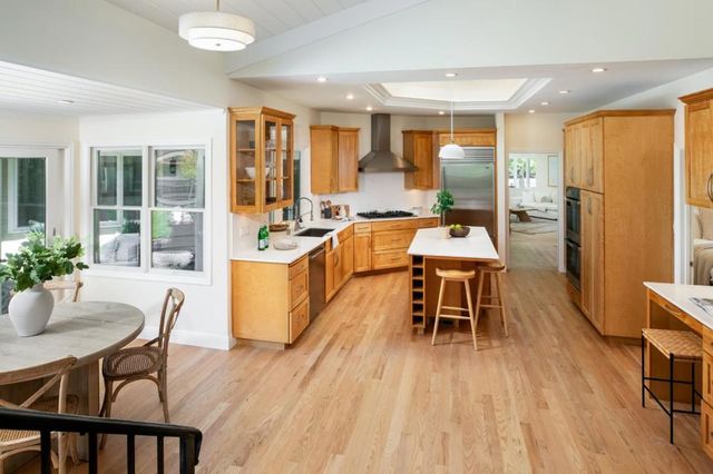 1250 Montclaire Way, Los Altos, CA 94024