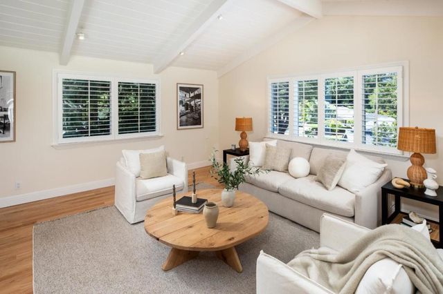 1250 Montclaire Way, Los Altos, CA 94024