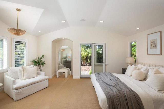 1250 Montclaire Way, Los Altos, CA 94024