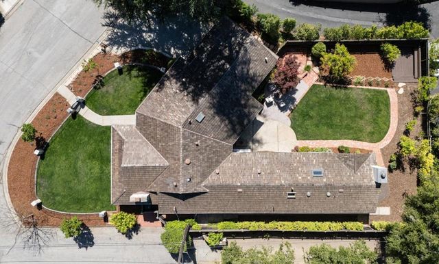 1250 Montclaire Way, Los Altos, CA 94024