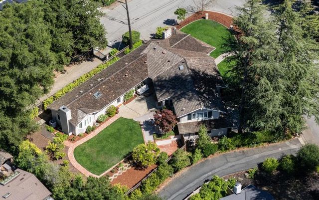 1250 Montclaire Way, Los Altos, CA 94024