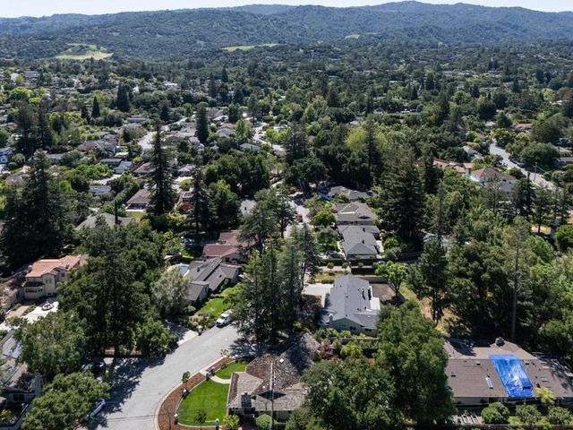 1250 Montclaire Way, Los Altos, CA 94024