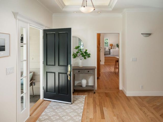 1250 Montclaire Way, Los Altos, CA 94024