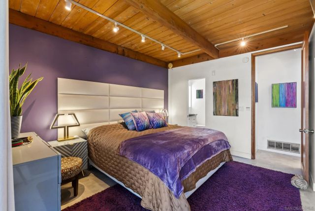 5615 Beaumont Avenue, La Jolla, CA 92037