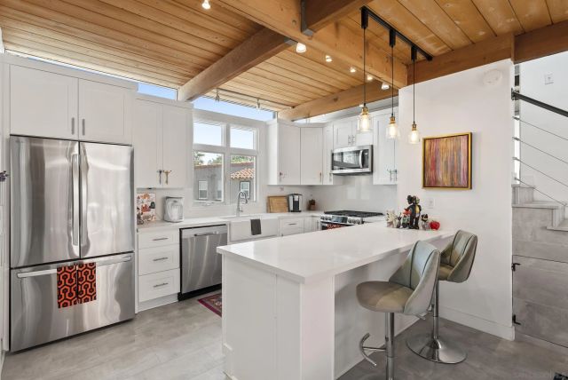 5615 Beaumont Avenue, La Jolla, CA 92037