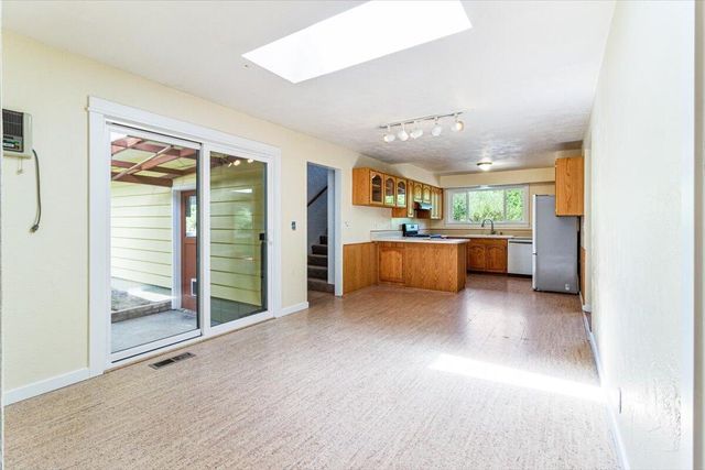 430 Ashland Street, Ashland, OR 97520