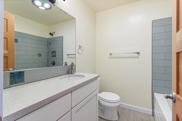 430 Ashland Street, Ashland, OR 97520