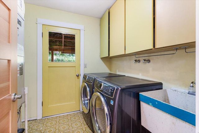 430 Ashland Street, Ashland, OR 97520