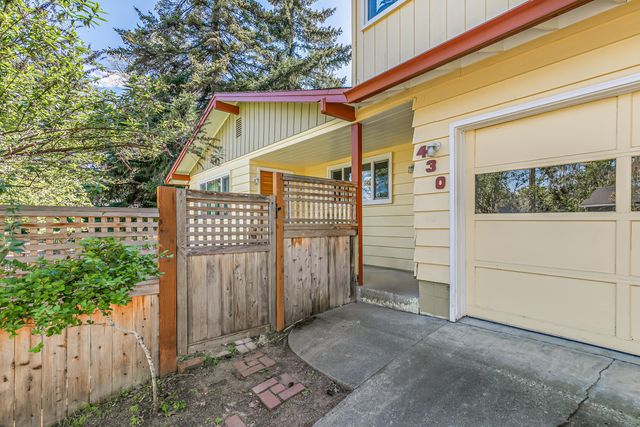 430 Ashland Street, Ashland, OR 97520