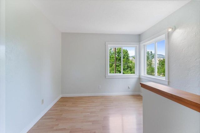 430 Ashland Street, Ashland, OR 97520
