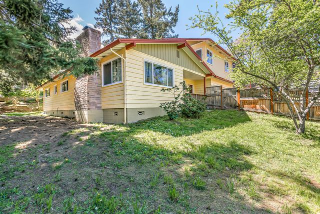 430 Ashland Street, Ashland, OR 97520