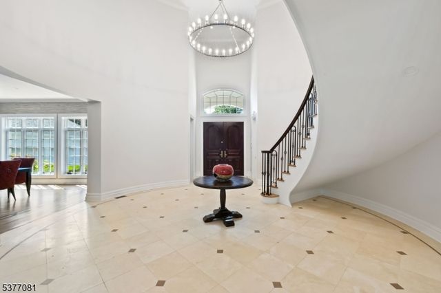 3 Rickland Dr, North Caldwell Boro, NJ 07006