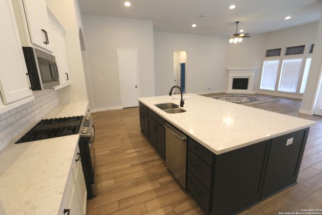 2965 GROVE WAY, Seguin, TX 78155