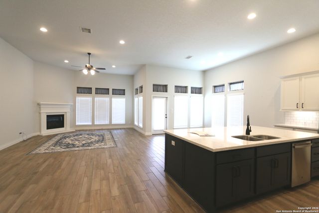 2965 GROVE WAY, Seguin, TX 78155