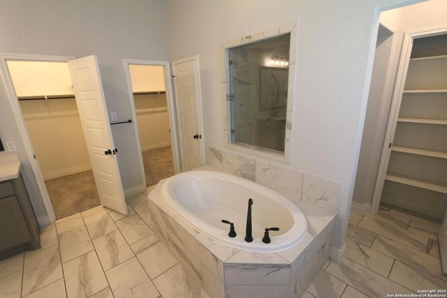 2965 GROVE WAY, Seguin, TX 78155