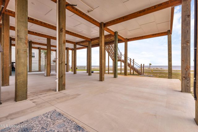 790 W Beach Boulevard, Long Beach, MS 39560