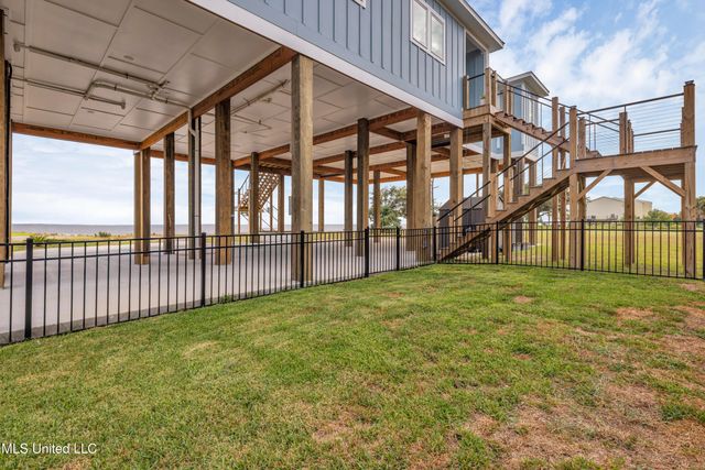 790 W Beach Boulevard, Long Beach, MS 39560
