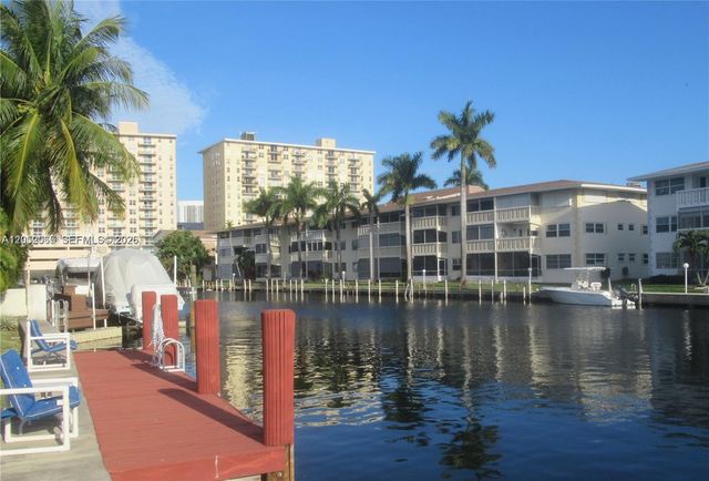 501 Blue Heron Dr 121-A, Hallandale Beach, FL 33009