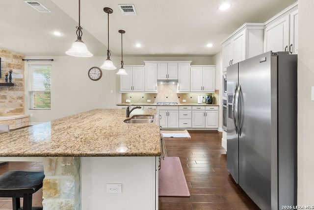 11304 MASSIVE MT, Helotes, TX 78023