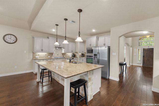 11304 MASSIVE MT, Helotes, TX 78023