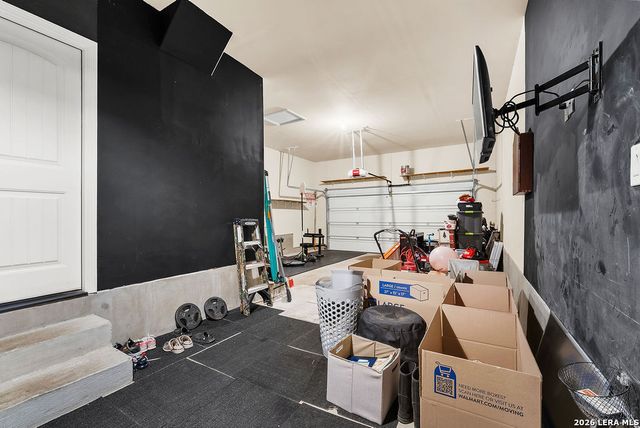 11304 MASSIVE MT, Helotes, TX 78023