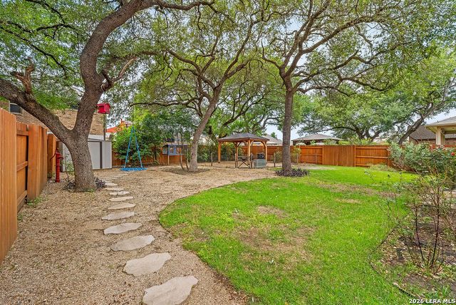 11304 MASSIVE MT, Helotes, TX 78023