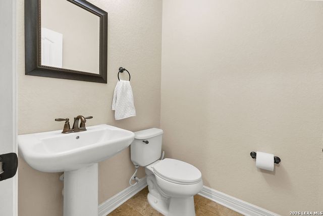 11304 MASSIVE MT, Helotes, TX 78023